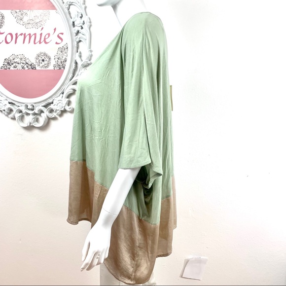 Nurture / Oversized Butterfly Green Gold Blouse - Picture 5 of 8